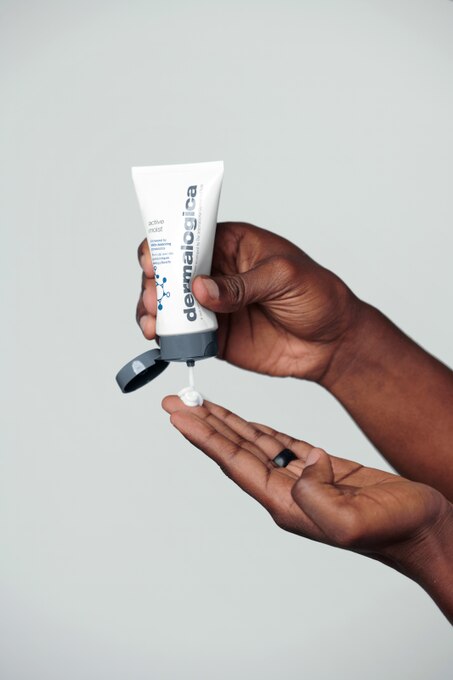 DERMALOGIC ACTIVE MOIST  CREA 1.0G